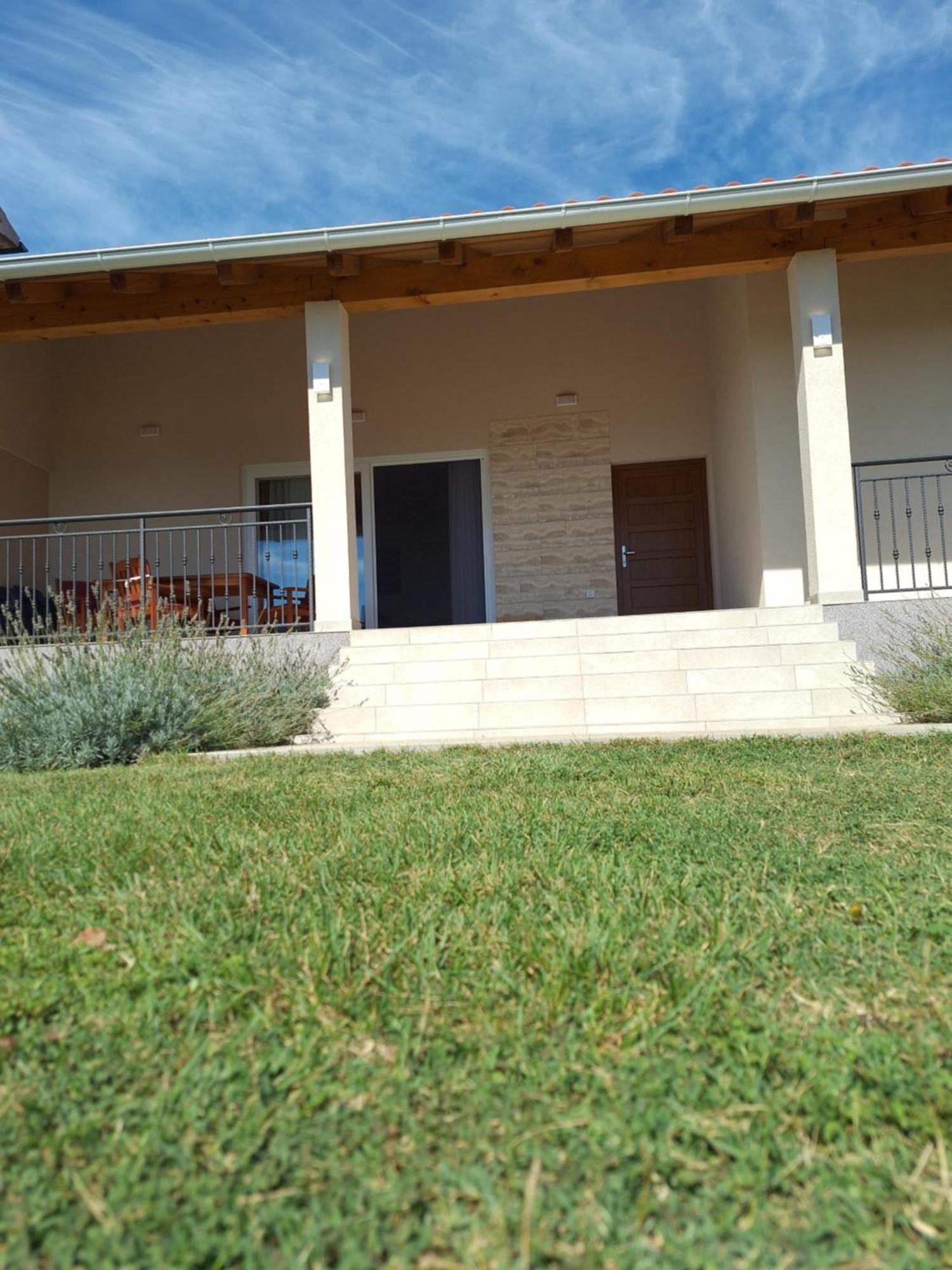 Cvita & Gabi - Kuca Za Odmor Privlaka  Exterior photo